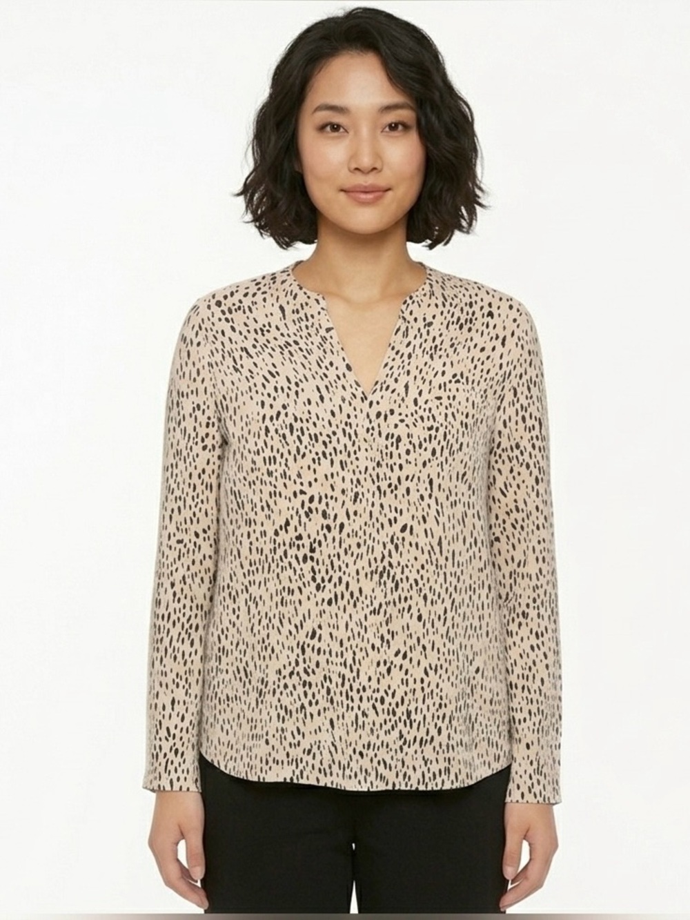 Reitmans | Women's Cream / Beige and Black Animal Print Patterned V Neck Blouse